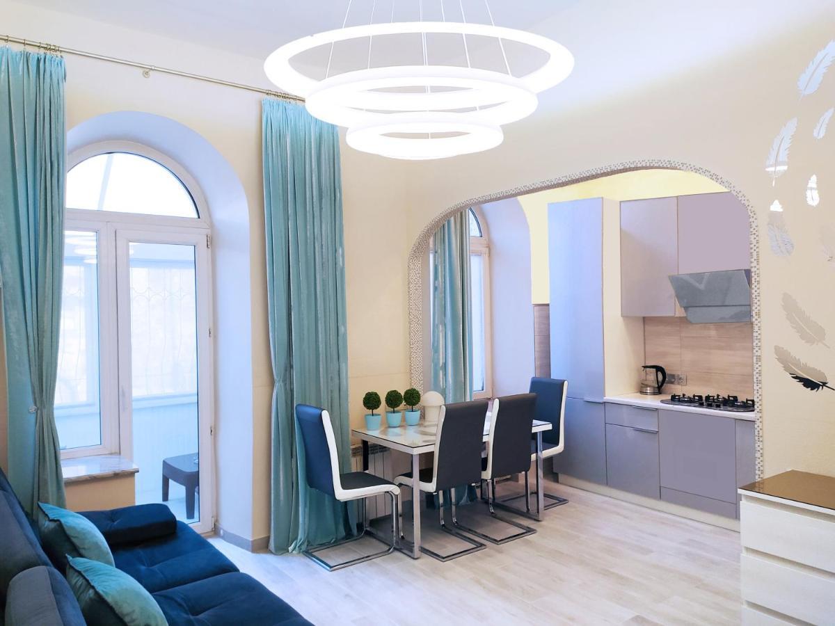 Apartment Luxury Centre Located Kiew Exterior foto